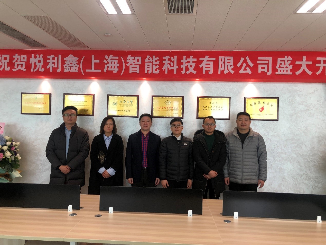 bTY9RKhqTEC_olwWOx182w